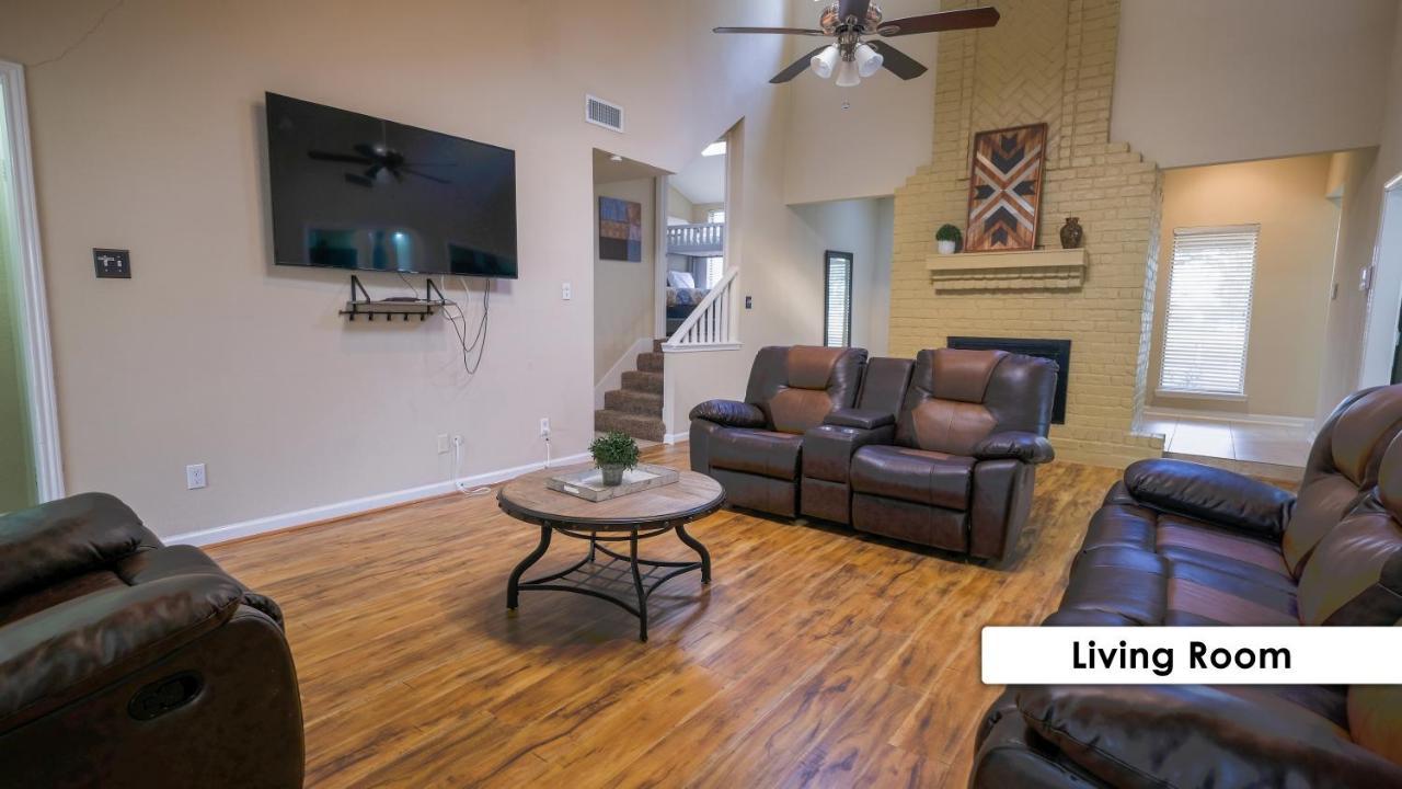 ヒューストン Pool House, 20 Minutes From Dt 4Bdr For 10 Guests - Winklemanヴィラ エクステリア 写真