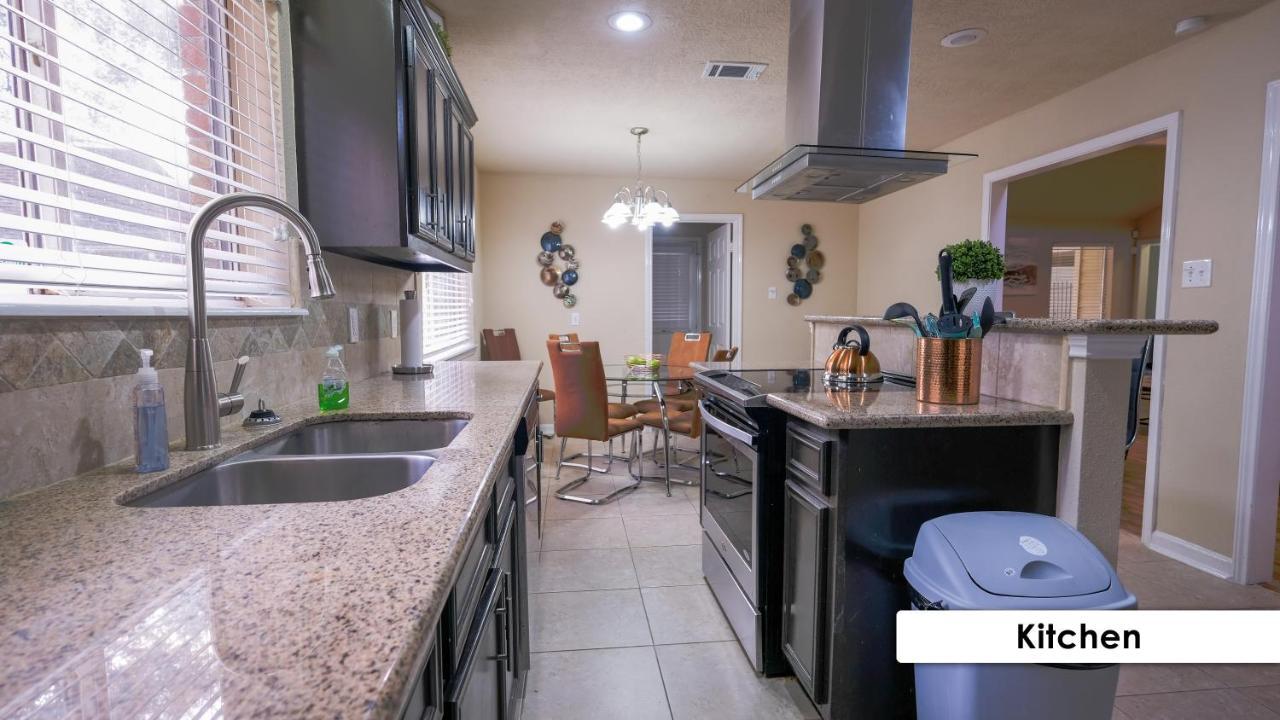 ヒューストン Pool House, 20 Minutes From Dt 4Bdr For 10 Guests - Winklemanヴィラ エクステリア 写真