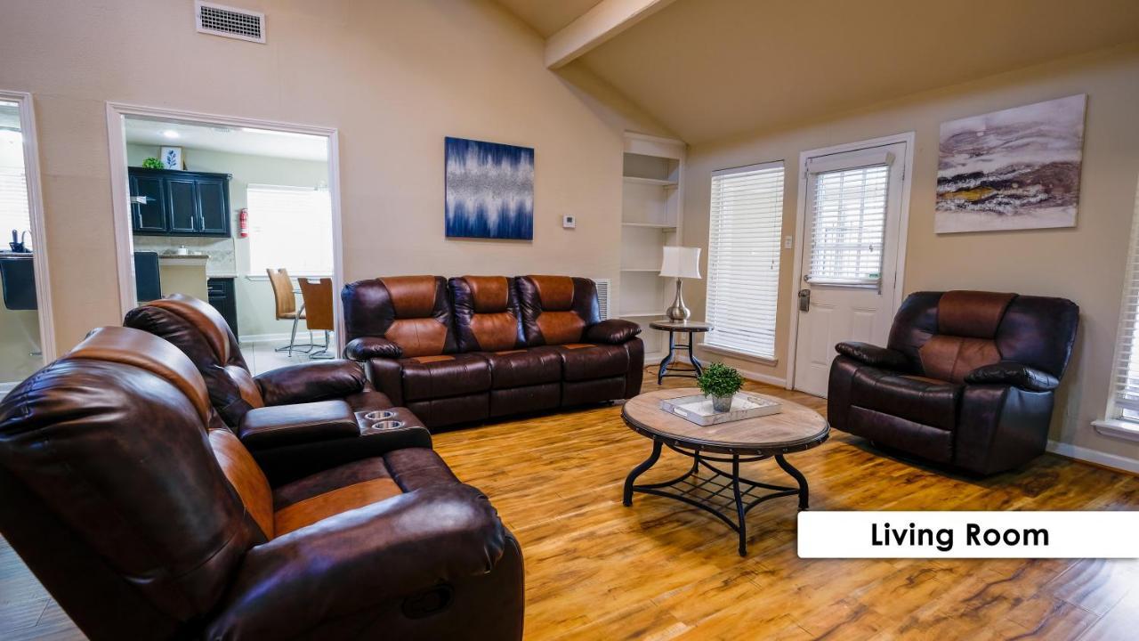 ヒューストン Pool House, 20 Minutes From Dt 4Bdr For 10 Guests - Winklemanヴィラ エクステリア 写真