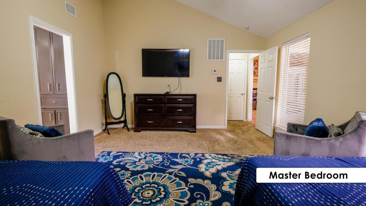 ヒューストン Pool House, 20 Minutes From Dt 4Bdr For 10 Guests - Winklemanヴィラ エクステリア 写真